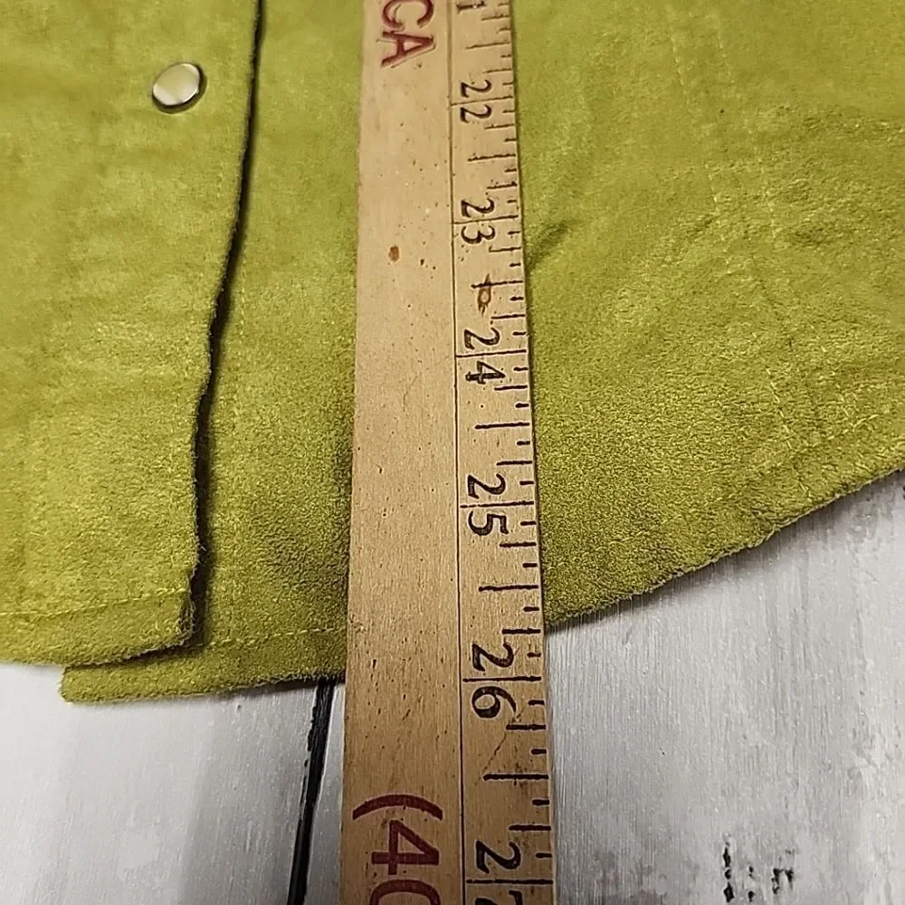 Columbia XCO Pistachio Green Faux Suede Pearl Snap Long Sleeve Shirt Women's M